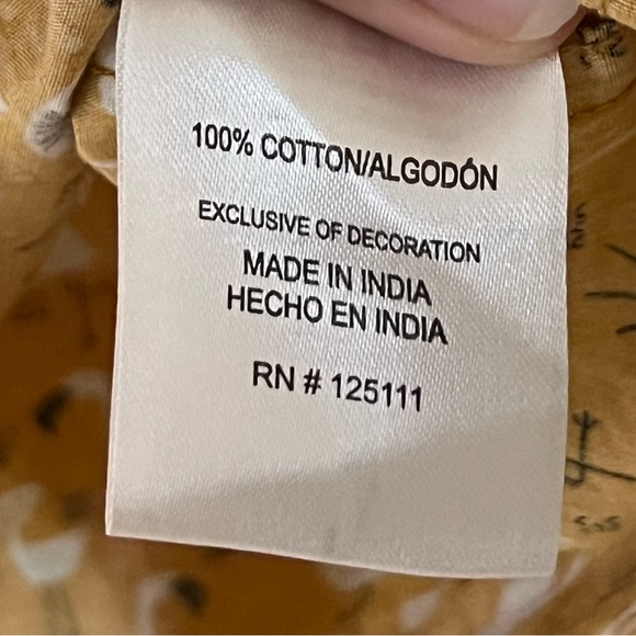 Hawksbay Button Down Short Sleeve with Flamingo Design
Size Medium - Picture 9 of 13